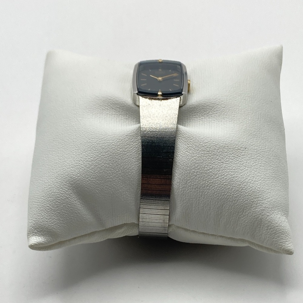 Vintage Seiko Women's Watch Tank 17mm Silver Tone 1400-8500 New Battery 6.25" - Picture 3 of 13
